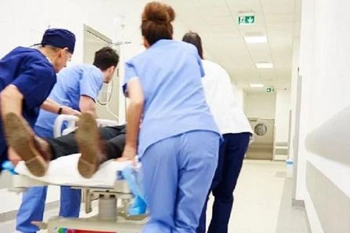 Bản tin 19/5: Cả nhà 6 người có biểu hiện 'lạ' sau bữa cơm tối