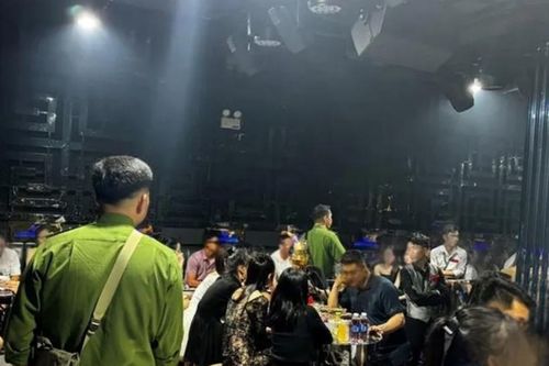 Hàng chục 'dân chơi' nghi sử dụng ma túy tại quán bar