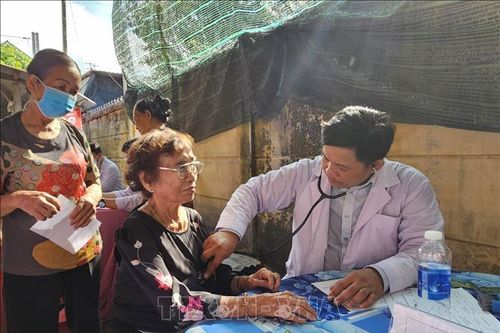 Thầy thuốc trẻ tình nguyện vì một Bến Tre khỏe mạnh hơn