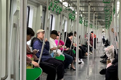 Hành khách đi tàu đường sắt Cát Linh – Hà Đông ngày càng tăng