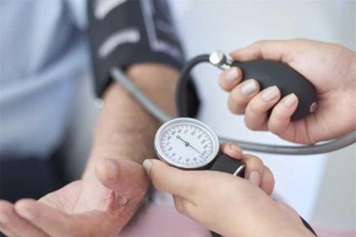 Những dấu hiệu cảnh báo huyết áp cao đe dọa tính mạng