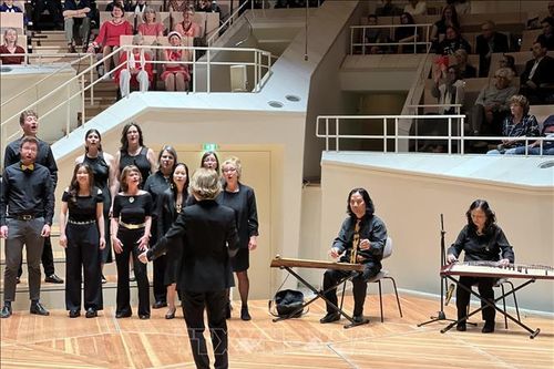 Dân ca Việt Nam vang lên ở thánh đường âm nhạc Berliner Philharmonie