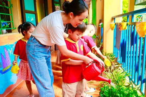 Đề xuất giáo viên mầm non nghỉ hưu ở tuổi 55: Thấu hiểu vất vả