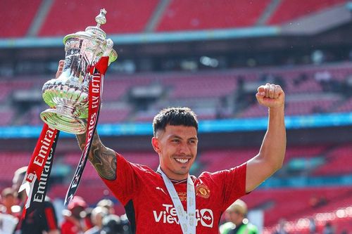CĐV MU ca ngợi Martinez như 'thủ lĩnh thực thụ'