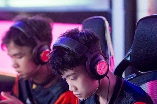 Free Fire: Team Falcons 'ẵm' 100.000 USD giải FFWS SEA 2024 Spring