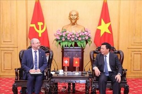Thúc đẩy hợp tác nghiên cứu, tư vấn chính sách Việt Nam - Thụy Sĩ