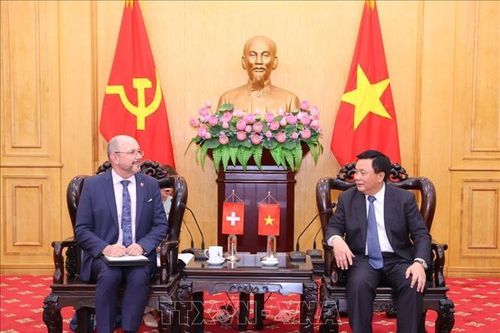 Thúc đẩy hợp tác nghiên cứu, tư vấn chính sách Việt Nam - Thụy Sĩ