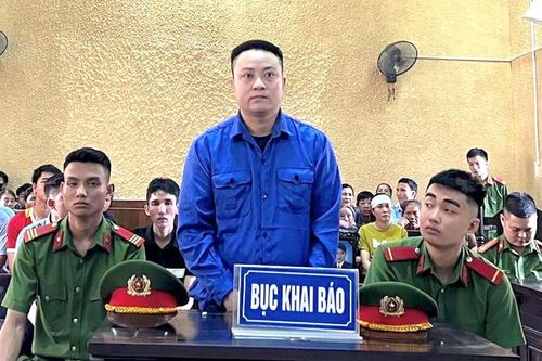 Đâm chết bạn nhậu vì nhớ thù xưa