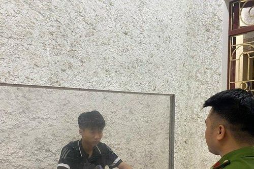 Hòa Bình: Tạm giữ nam thanh niên lao xe vào chiến sĩ CSGT