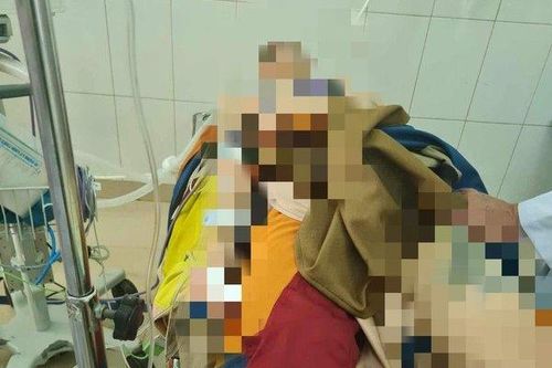 Đi theo đoàn bộ hành từ Bắc vào Nam, 1 người bị sốc nhiệt tử vong