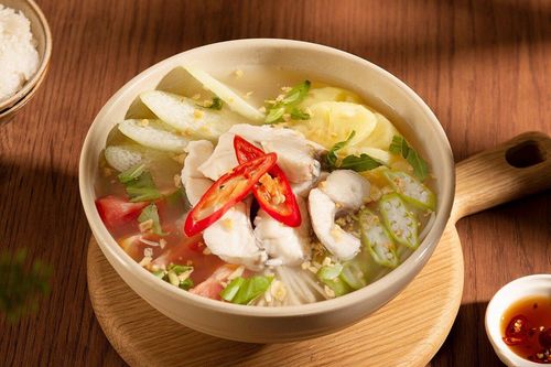 Bí quyết khử mùi tanh khi nấu canh cá