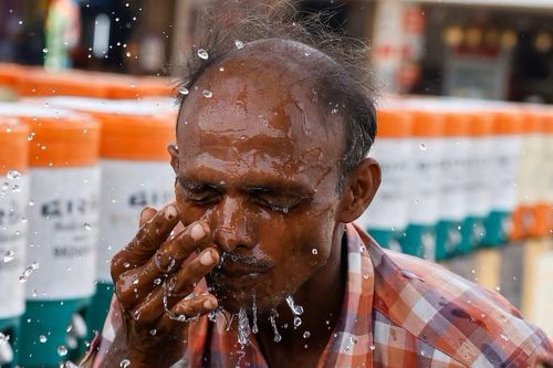 Ấn Độ đối phó với nắng nóng cực độ