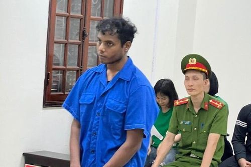 Một người nước ngoài nhận 30 tháng tù về tội 'Vi phạm quy định về tham gia giao thông đường bộ'