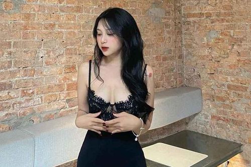 Hot girl phố núi Gia Lai sở hữu chiều cao khiêm tốn, thích hở bạo