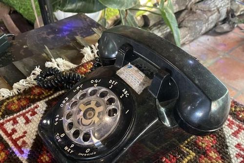 Tản mạn về chiếc điện thoại bàn