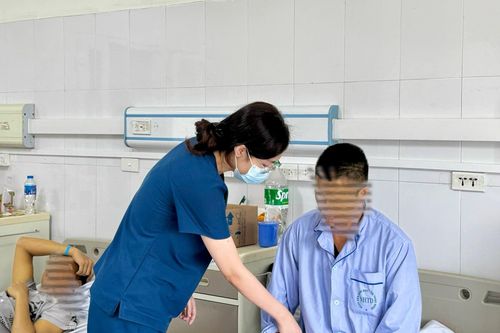 Nhập viện do tin dùng thuốc Nam không rõ nguồn gốc