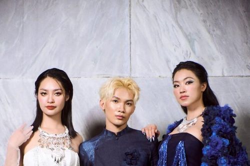 Hai 'nàng Hậu' Nông Thúy Hằng và Đoàn Thu Thủy hóa nàng thơ quảng bá vẻ đẹp vùng cao qua sáng tạo của NTK Bùi Hoàng Ân
