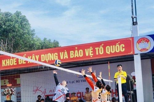 Hà Tĩnh: Sức nóng tại giải bóng chuyền tranh cúp Trần Kim Xuyến