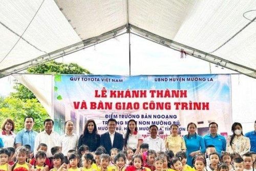 Quỹ Toyota Việt Nam đóng góp xây dựng điểm trường mới cho trẻ em vùng cao tỉnh Sơn La và Tuyên Quang