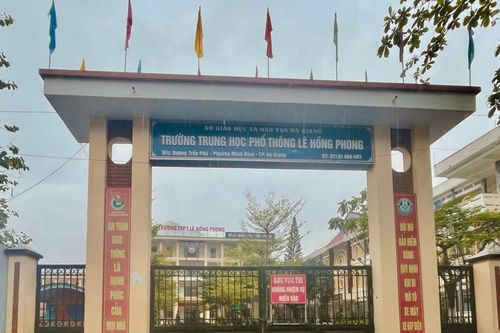 Hà Giang yêu cầu hội phụ huynh không thu tiền để hỗ trợ điểm thi