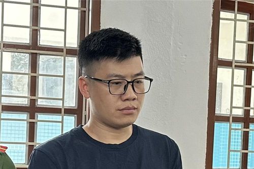 Nhân viên ngân hàng chiếm đoạt hơn 1,3 tỷ đồng của khách
