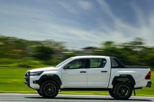 Toyota Hilux: tiếp nối thành công