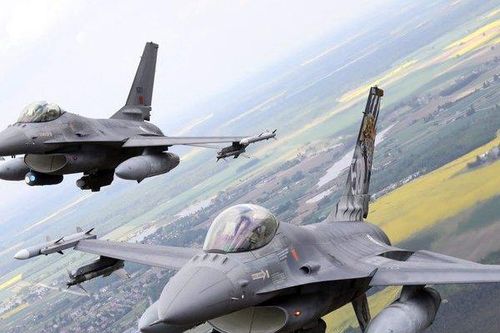 Ukraine đang 'dọn ổ' đón 'Chim Cắt' F-16?