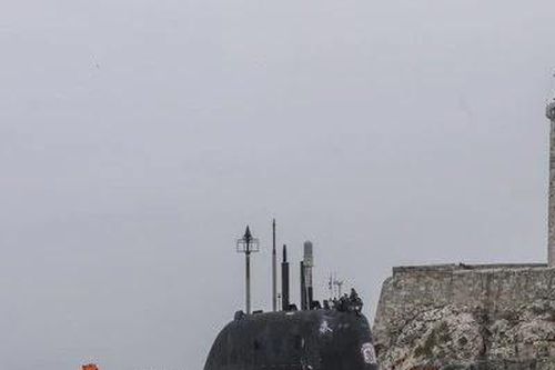 Mỹ điều tàu ngầm hạt nhân đến Guantanamo sau khi hạm đội Nga tới Cuba