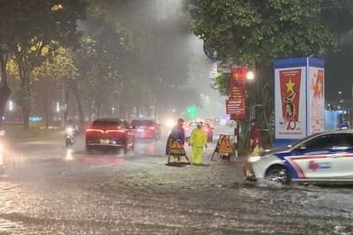 TP Hà Nội chỉ đạo các quận, huyện, thị xã chủ động phương án ứng phó lũ lụt