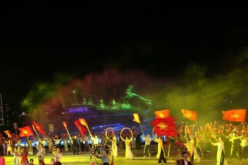 Tp.HCM: Doanh thu du lịch và dịch vụ đạt con số khủng trong 10 ngày Lễ hội Sông nước