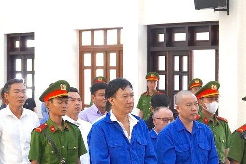 Vì sao hoãn xét xử nguyên cán bộ Cục QLTT Bình Thuận?