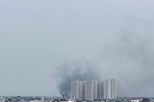 Hà Nội: Nổ bình gas trong tiệc liên hoan ở Hà Đông, cột khói ngùn ngụt