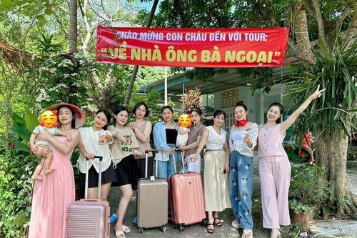 Tour du lịch đặc biệt 'về nhà ông bà ngoại' ai cũng mê