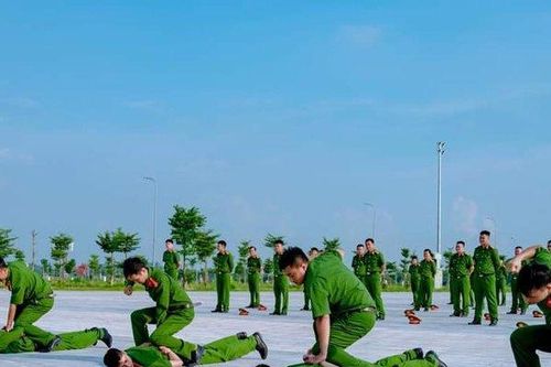 Báo chí - cầu nối giữa lực lượng công an với người dân