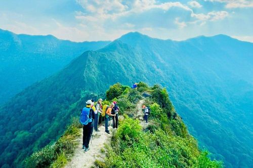 Tà Xùa - 'Sống lưng khủng long'