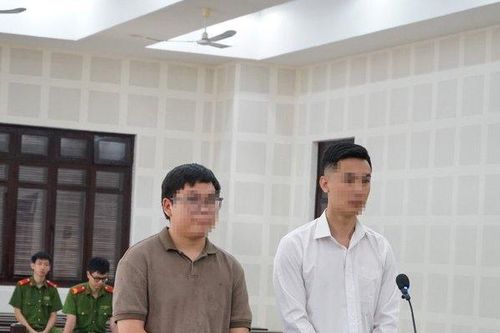 Lĩnh án vì điều khiển xe vượt ẩu