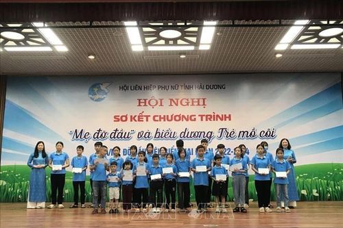 Hội Phụ nữ tỉnh Hải Dương đỡ đầu cho 1.304 trẻ mồ côi, hoàn cảnh khó khăn