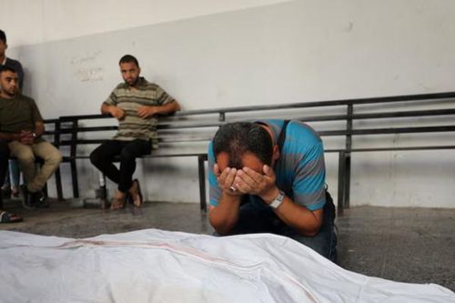 Israel không kích khiến 11 người thiệt mạng, xe tăng tiến sâu hơn vào Rafah
