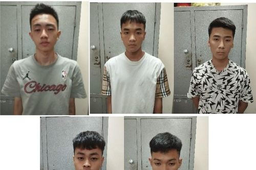 Thanh Hóa: Bắt 5 đối tượng trộm cắp gương ô tô đỗ ngoài đường