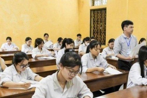 7 thí sinh bị đình chỉ thi môn Văn, Bộ GD-ĐT rà soát thông tin nghi lộ đề thi