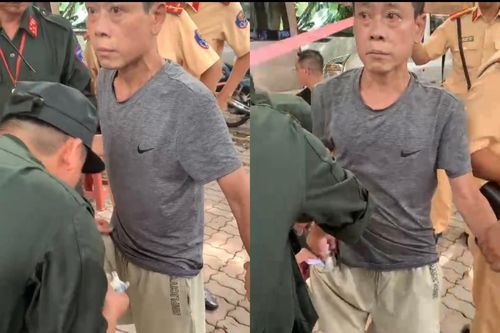 Vừa thấy tổ công tác đặc biệt, người đàn ông nuốt chửng gói heroin