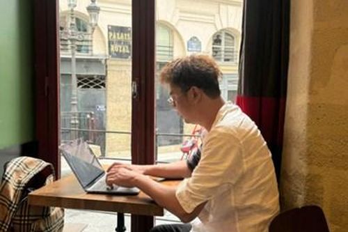 Paris, màu chiến thắng