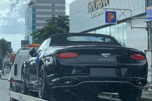 Bentley Continental GTC S V8 Vietnam Skyline độc nhất dành cho thị trường Việt Nam chính thức cập bến