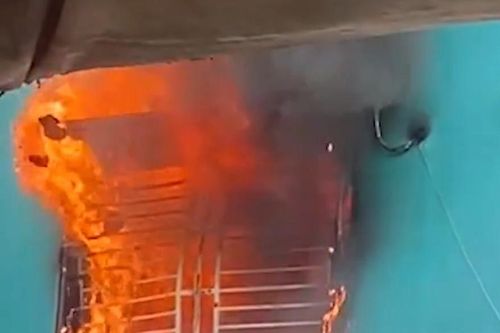 TP. Hồ Chí Minh: Cháy nhà trên đường Lê Khôi, cụ bà 79 tuổi thoát nạn