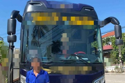 Nữ hành khách tố cáo bị phụ xe sàm sỡ lúc tờ mờ sáng