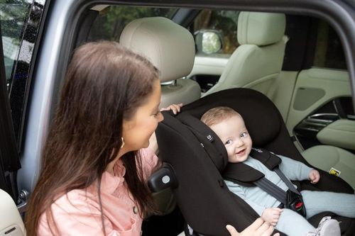 Những quy định ít biết về ghế ngồi ô tô của trẻ em