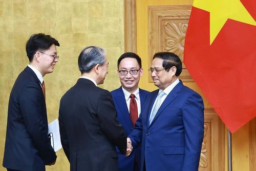 Thủ tướng tiếp Đại sứ Trung Quốc Hùng Ba đến chào từ biệt