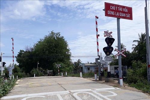 Hoàn thành sửa chữa, không để phát sinh thêm đường ngang mất an toàn