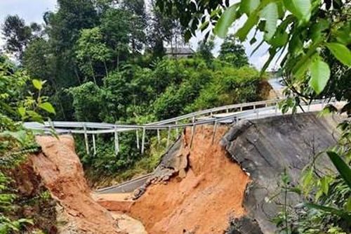 Hà Giang: Mưa lớn gây sạt lở, chia cắt nhiều tuyến đường