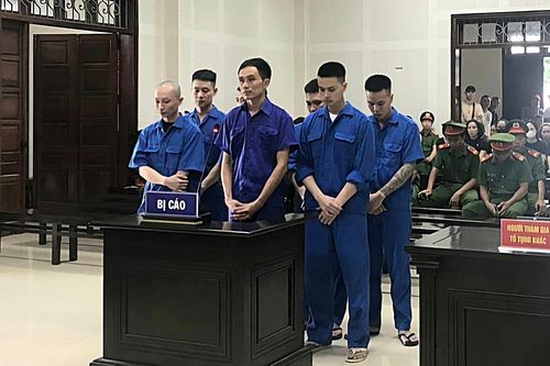 Sáu đối tượng bàn nhau giúp 'sát thủ' tại quán lounge ở Quảng Ninh trốn biệt tích